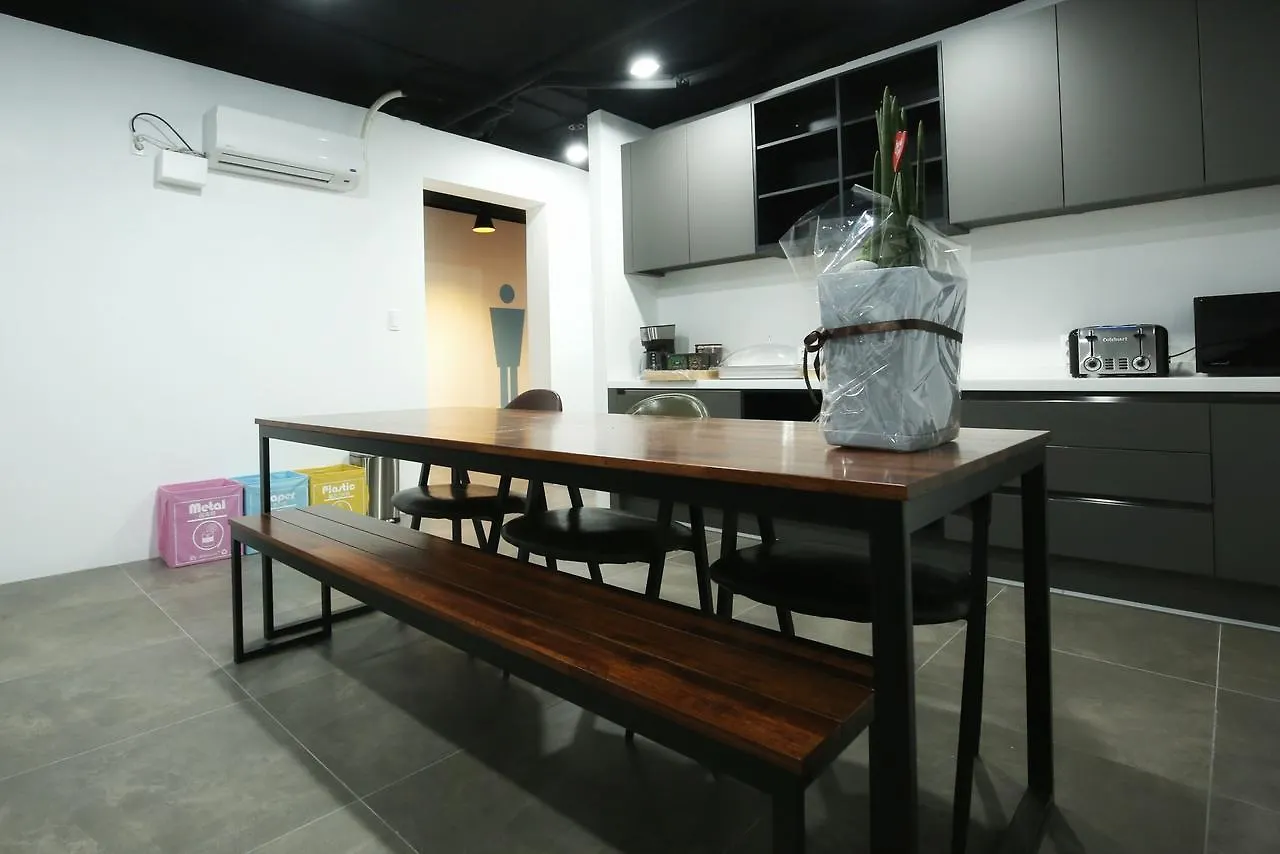 Hostel Stayan Guesthouse And Bnb Busan