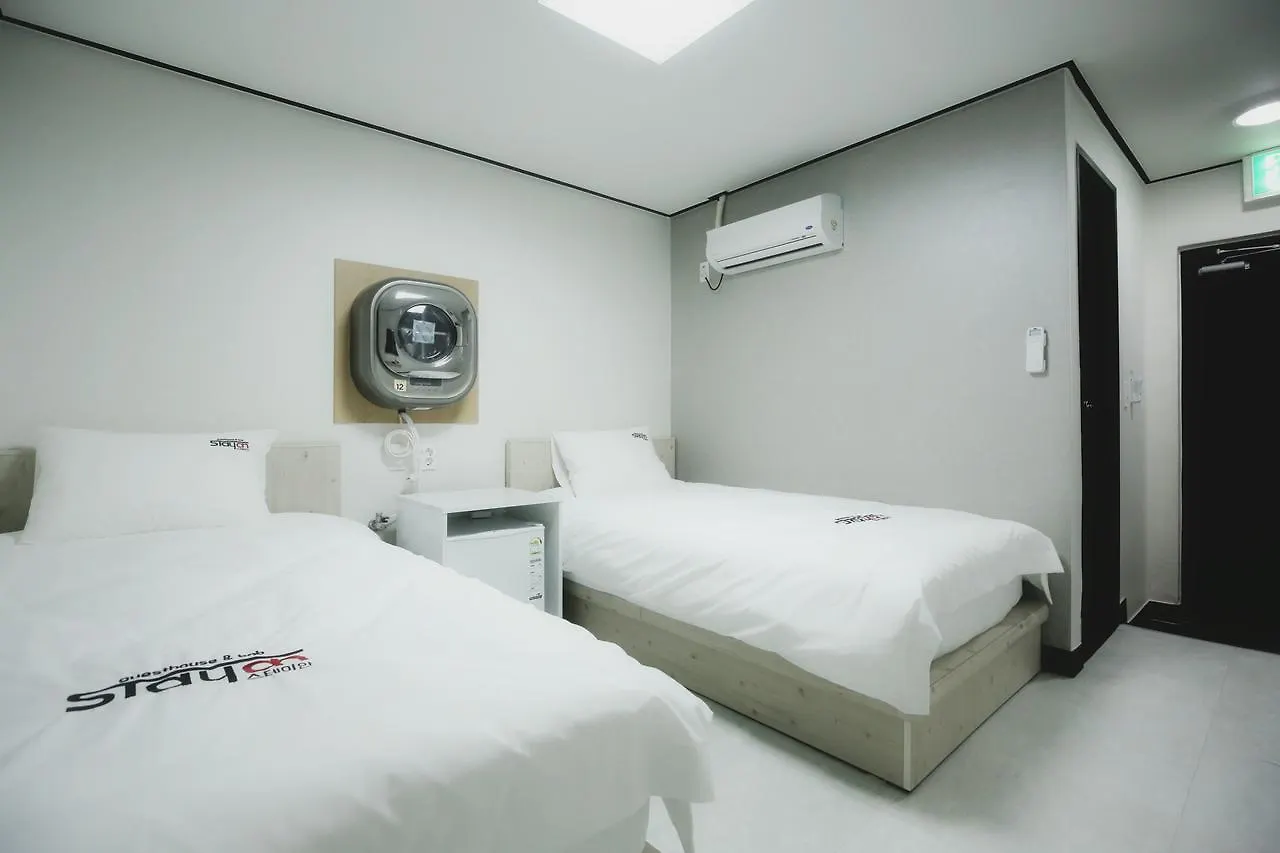 Hostel Stayan Guesthouse And Bnb Busan