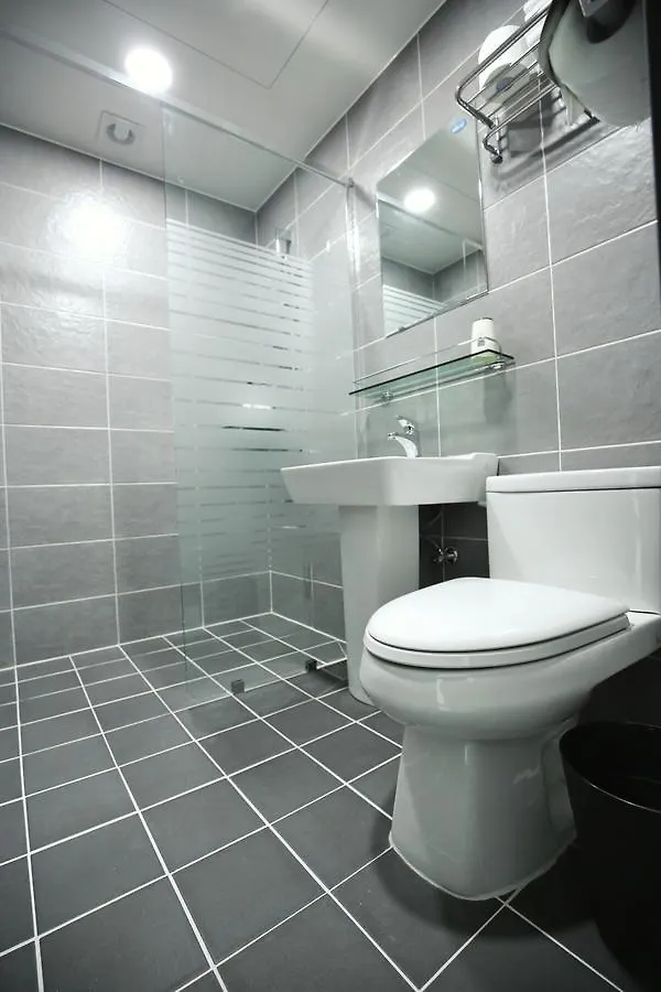 Hostel Stayan Guesthouse And Bnb Busan