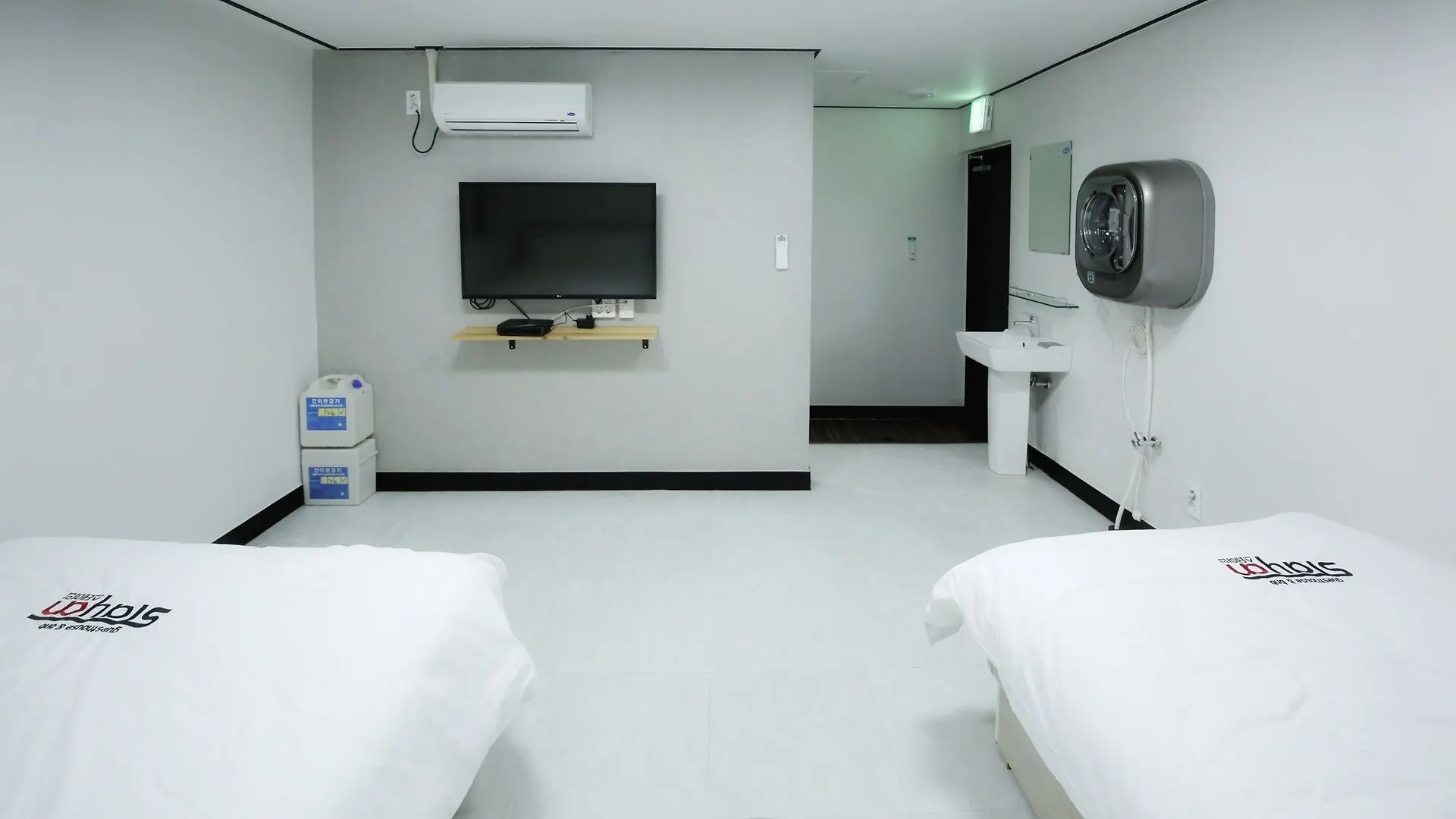 Hostel Stayan Guesthouse And Bnb Busan South Korea