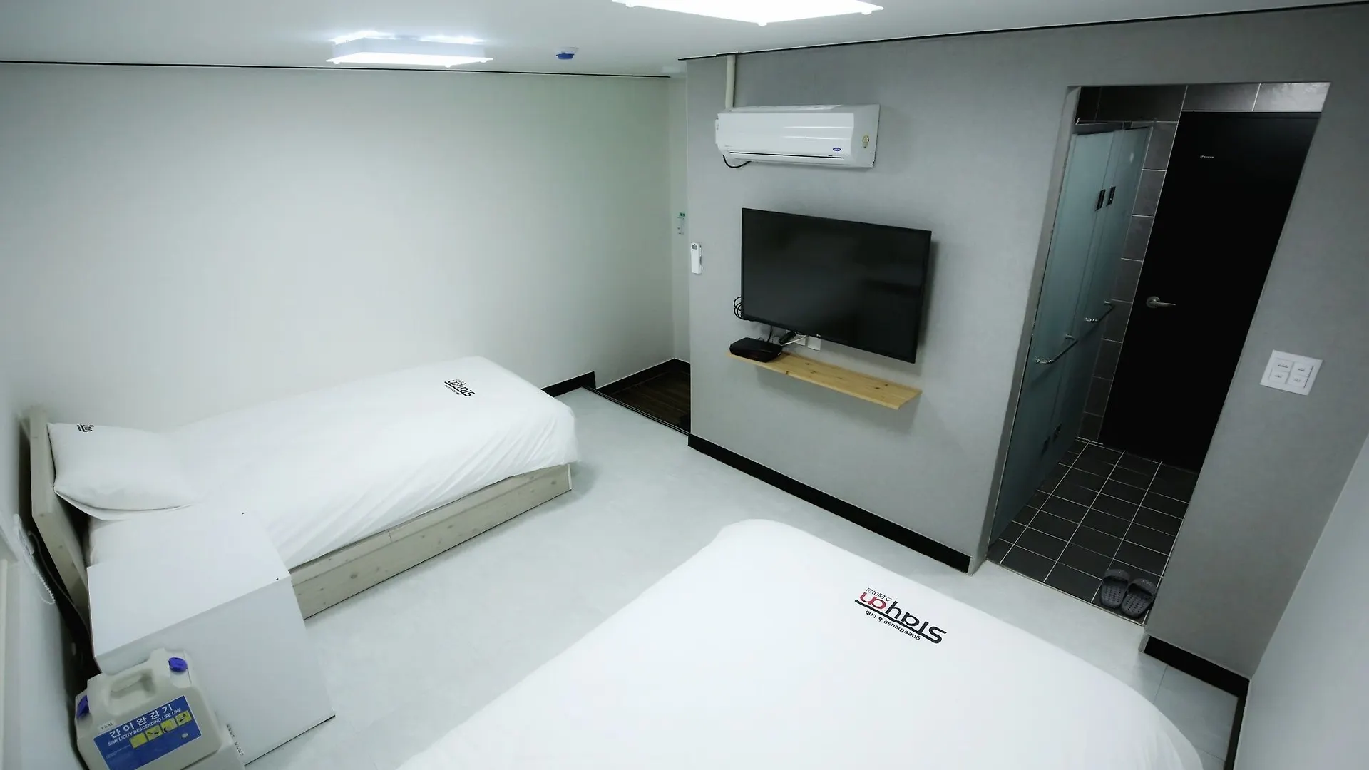Stayan Guesthouse And Bnb Busan 0*,